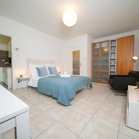 Apartment Blue - Zentral Und Gut Angebunden ดุสเซลดอร์ฟ ภายนอก รูปภาพ